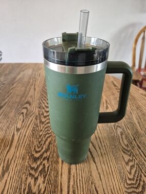 Stanley 40 Oz Adventure Quencher Tumbler In Shrub Green